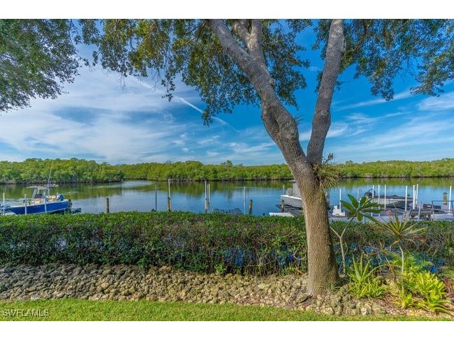 242 Newport Drive #502 Naples FL 34114 225083273 image30