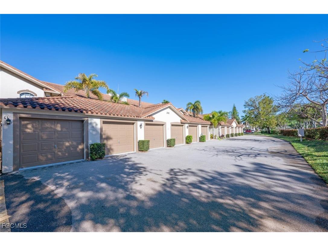 242 Newport Drive #509 Naples FL 34114 2025007094 image25