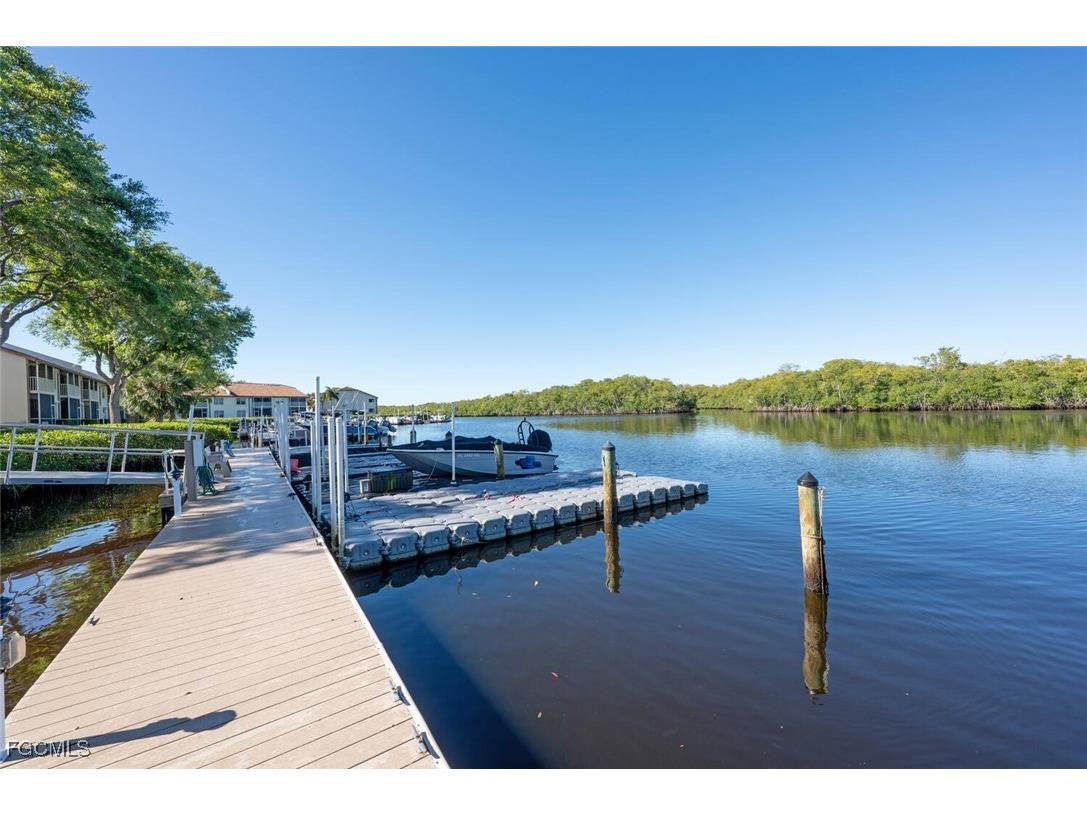 242 Newport Drive #509 Naples FL 34114 2025007094 image29