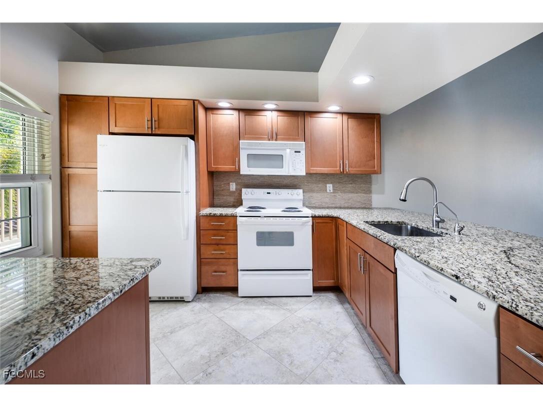 242 Newport Drive #509 Naples FL 34114 2025007094 image5