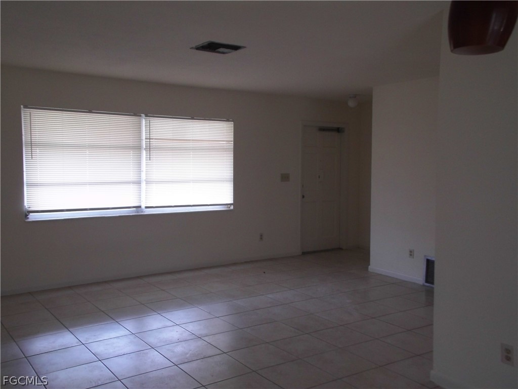 242 S Lake Drive Lehigh Acres FL 33936 2026010786 image4