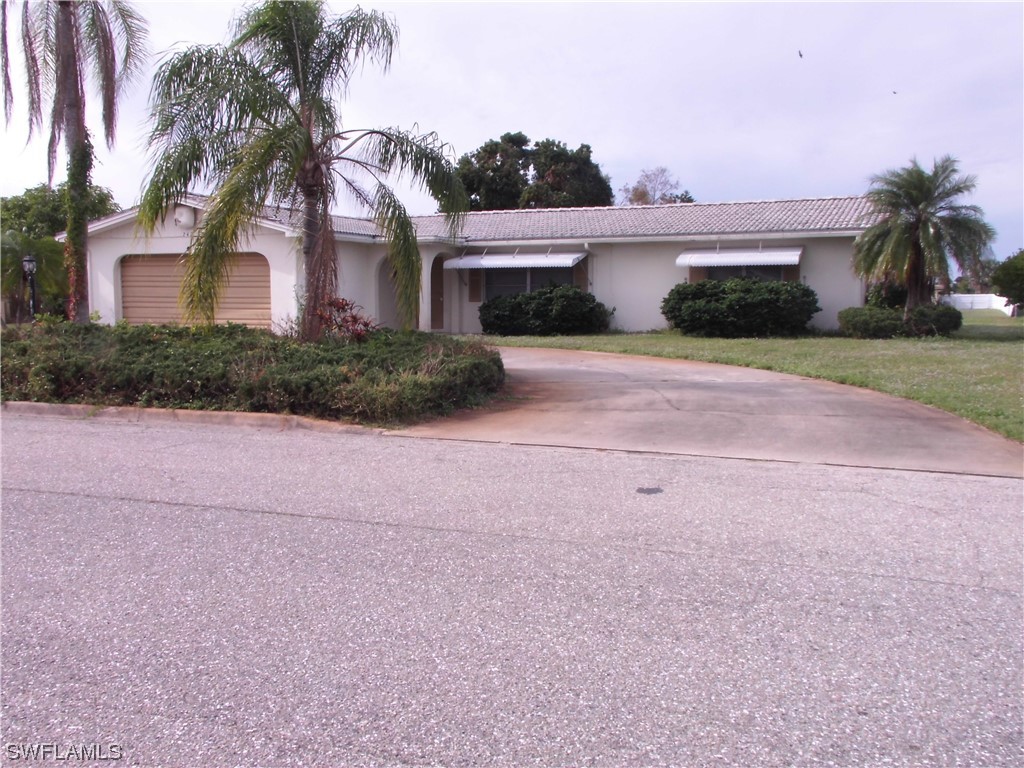 242 S Lake Drive Lehigh Acres FL 33936 223088916 image1