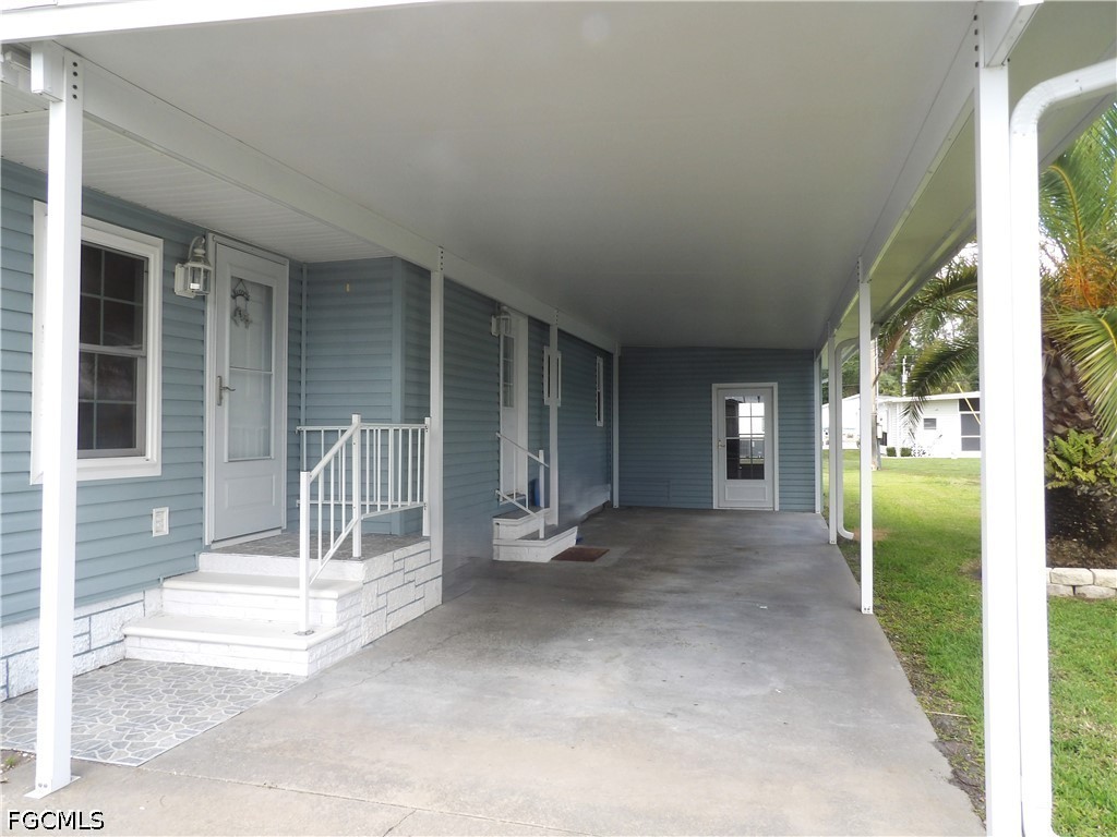 242 Shrub Lane N North Fort Myers FL 33917 2026022547 image2