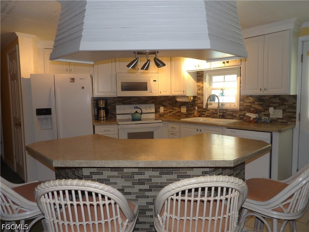 242 Shrub Lane N North Fort Myers FL 33917 2026022547 image3
