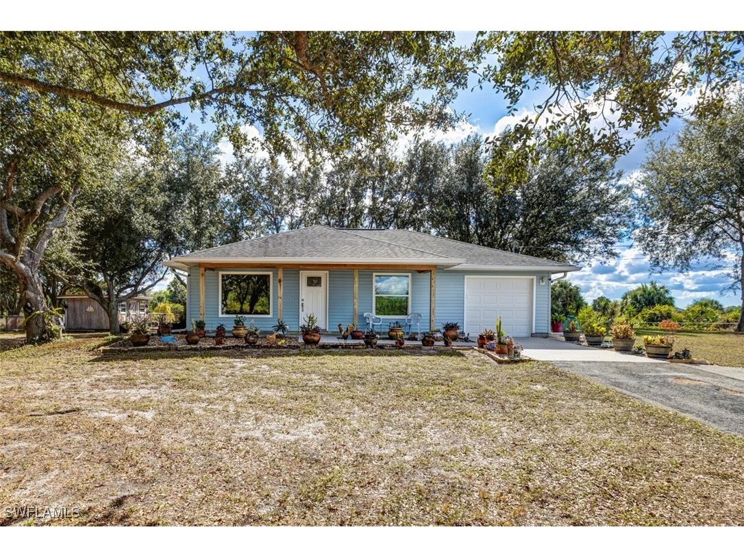 2420 41st Avenue NE Naples FL 34120 226002199 image1