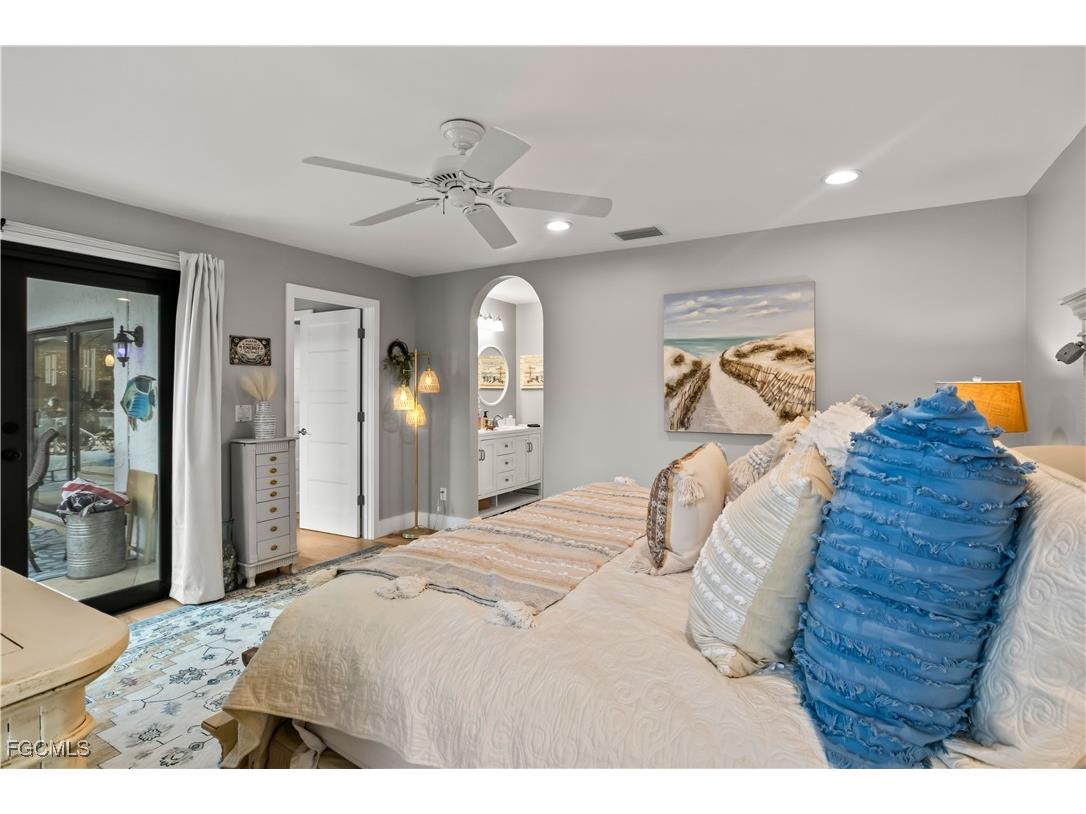 2420 Cherimoya Lane Saint James City FL 33956 2025014450 image24