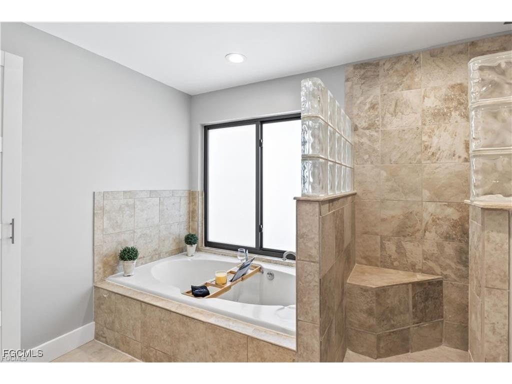 2420 Cherimoya Lane Saint James City FL 33956 2025014450 image26