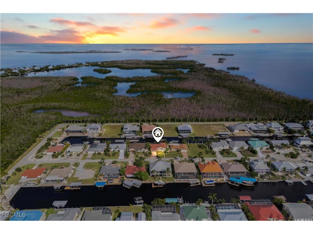 2420 Cherimoya Lane Saint James City FL 33956 2025014450 image4