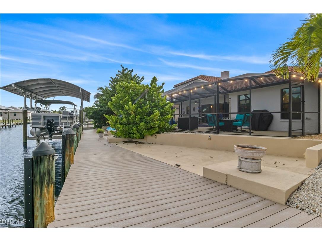 2420 Cherimoya Lane Saint James City FL 33956 2025014450 image43