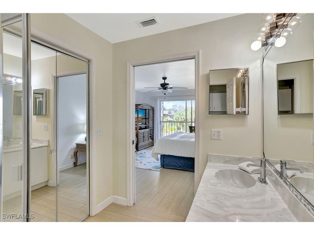 2420 Hidden Lake Drive #1008 Naples FL 34112 225050288 image16