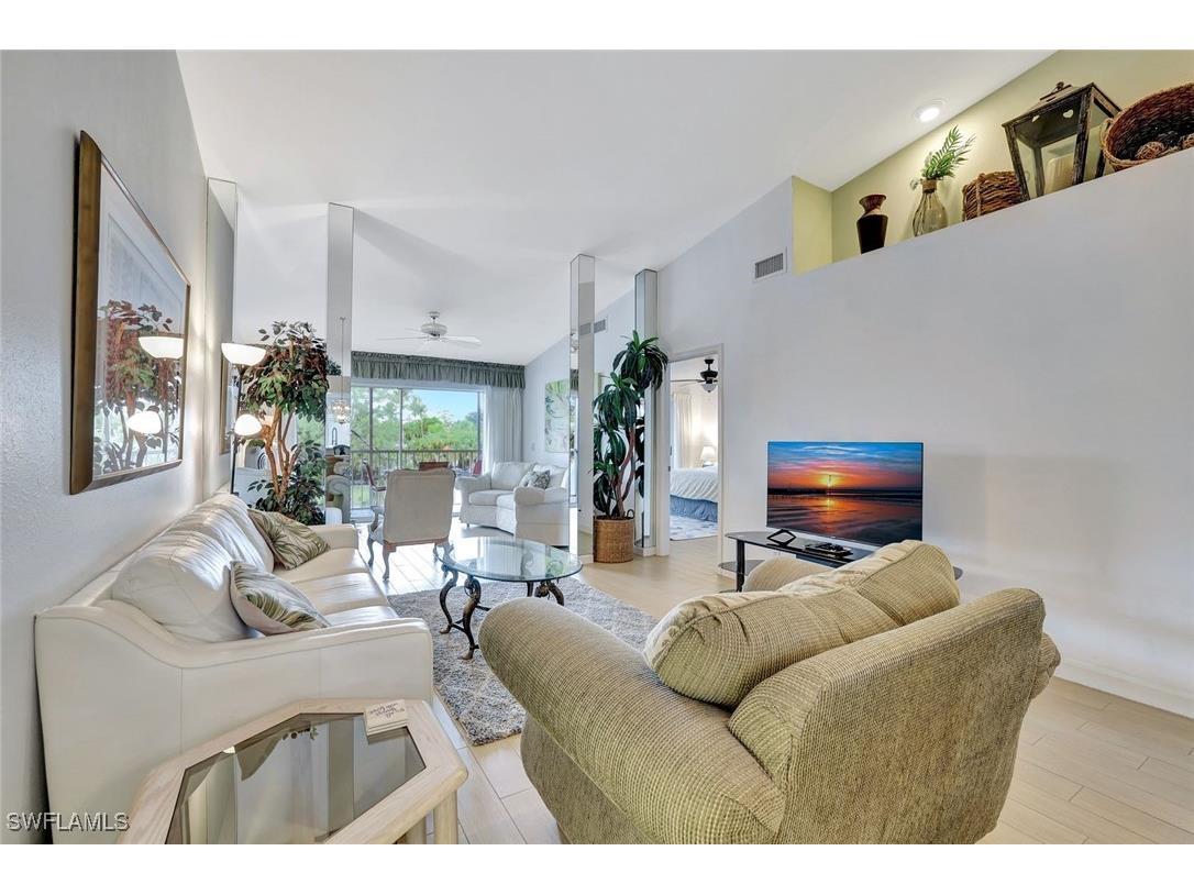 2420 Hidden Lake Drive #1008 Naples FL 34112 225050288 image3