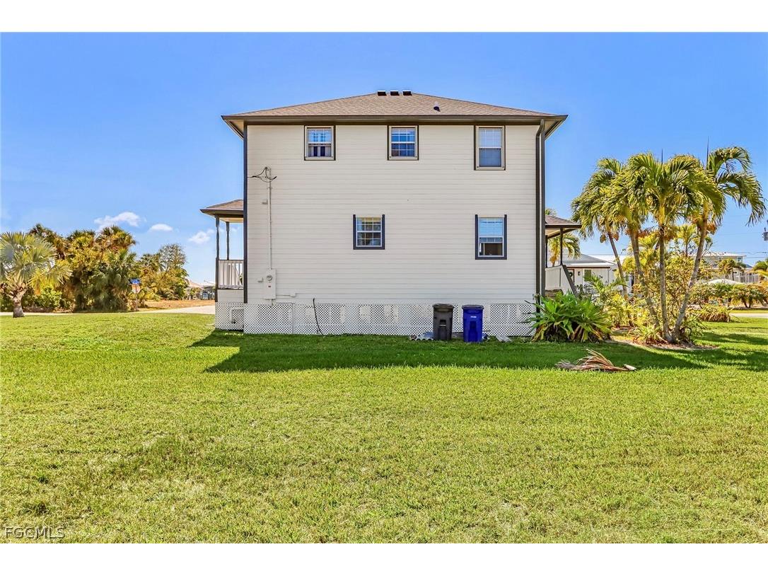 2420 Poinciana Avenue Saint James City FL 33956 2026009100 image28