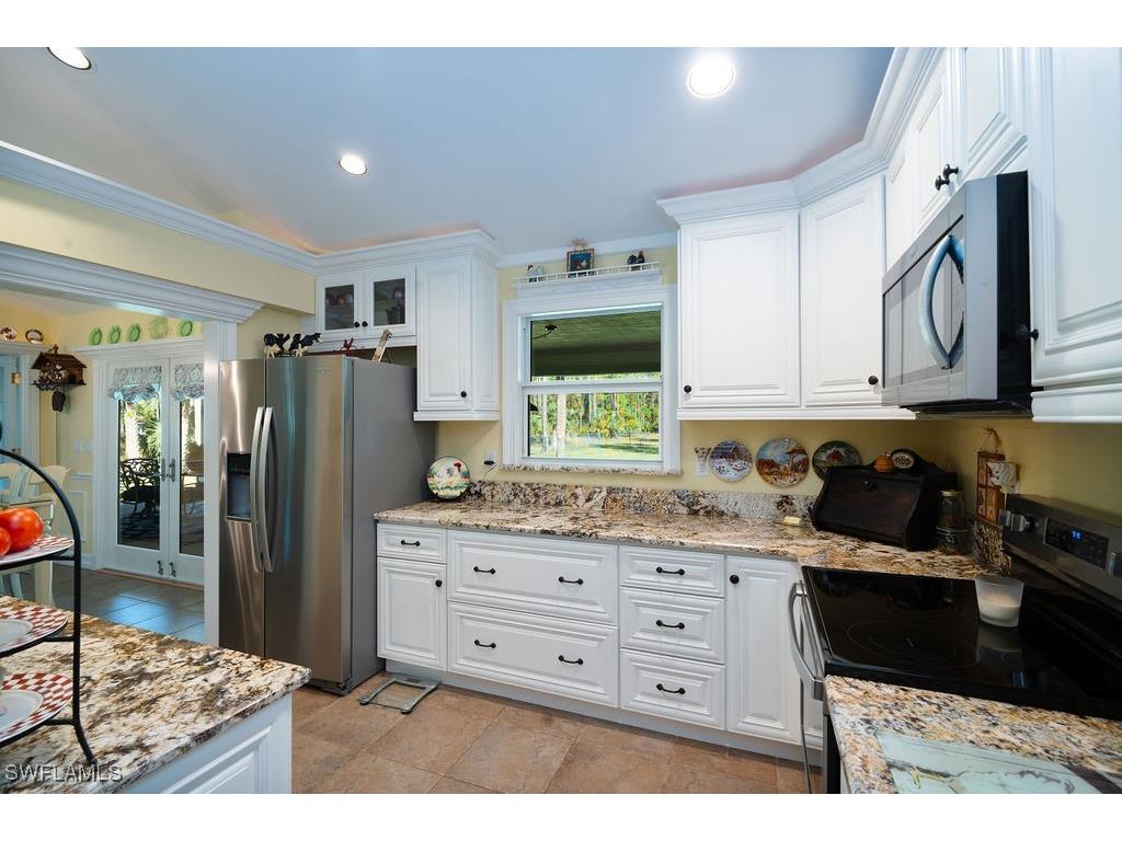 2421 22nd Avenue NE Naples FL 34120 225067789 image2