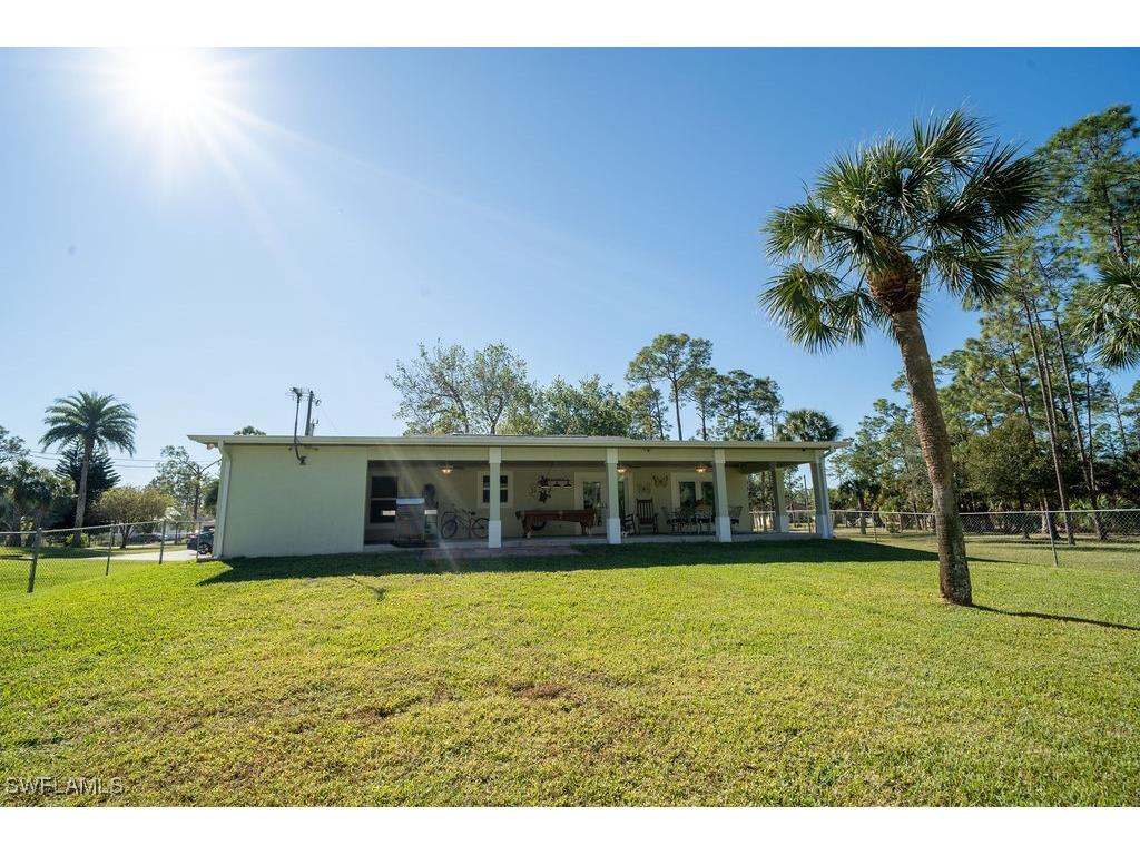 2421 22nd Avenue NE Naples FL 34120 225067789 image23