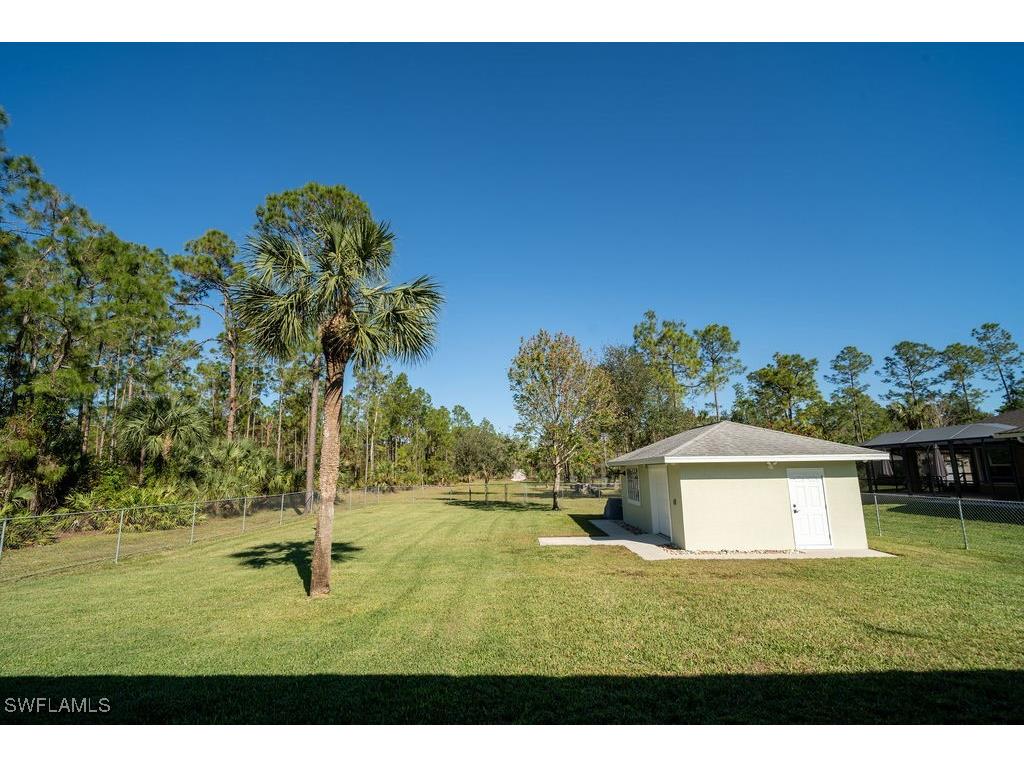 2421 22nd Avenue NE Naples FL 34120 225067789 image24