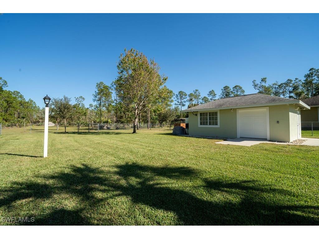 2421 22nd Avenue NE Naples FL 34120 225067789 image26