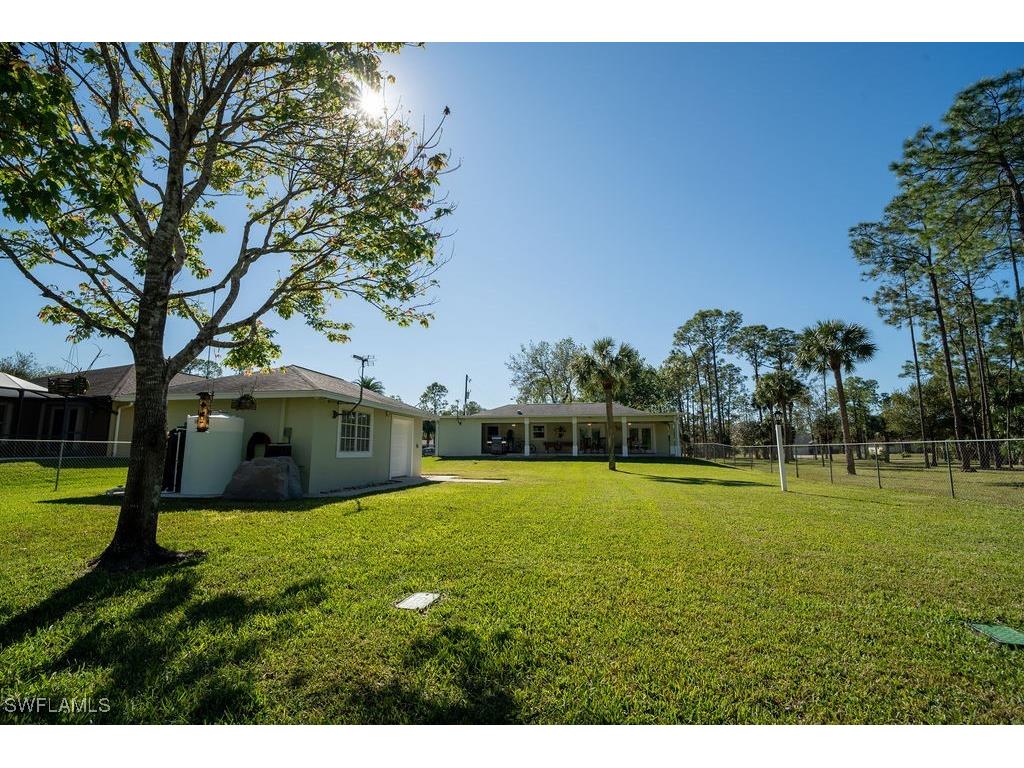 2421 22nd Avenue NE Naples FL 34120 225067789 image27