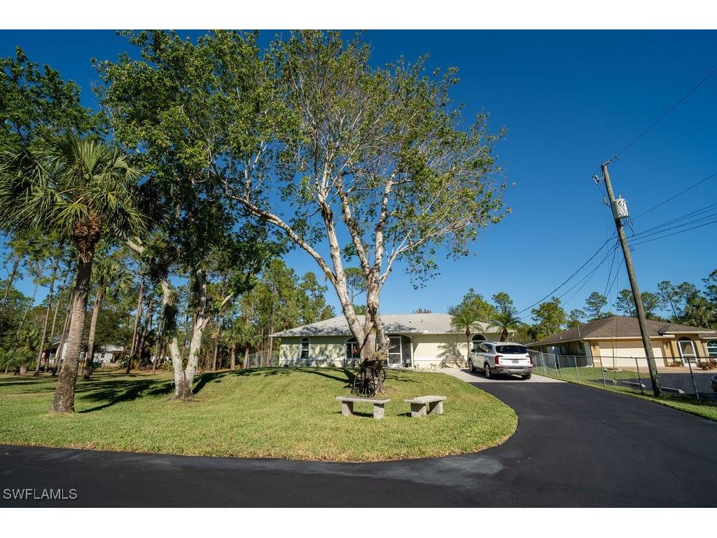 2421 22nd Avenue NE Naples FL 34120 225067789 image28