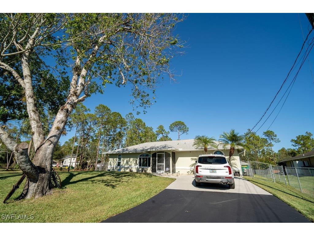 2421 22nd Avenue NE Naples FL 34120 225067789 image29