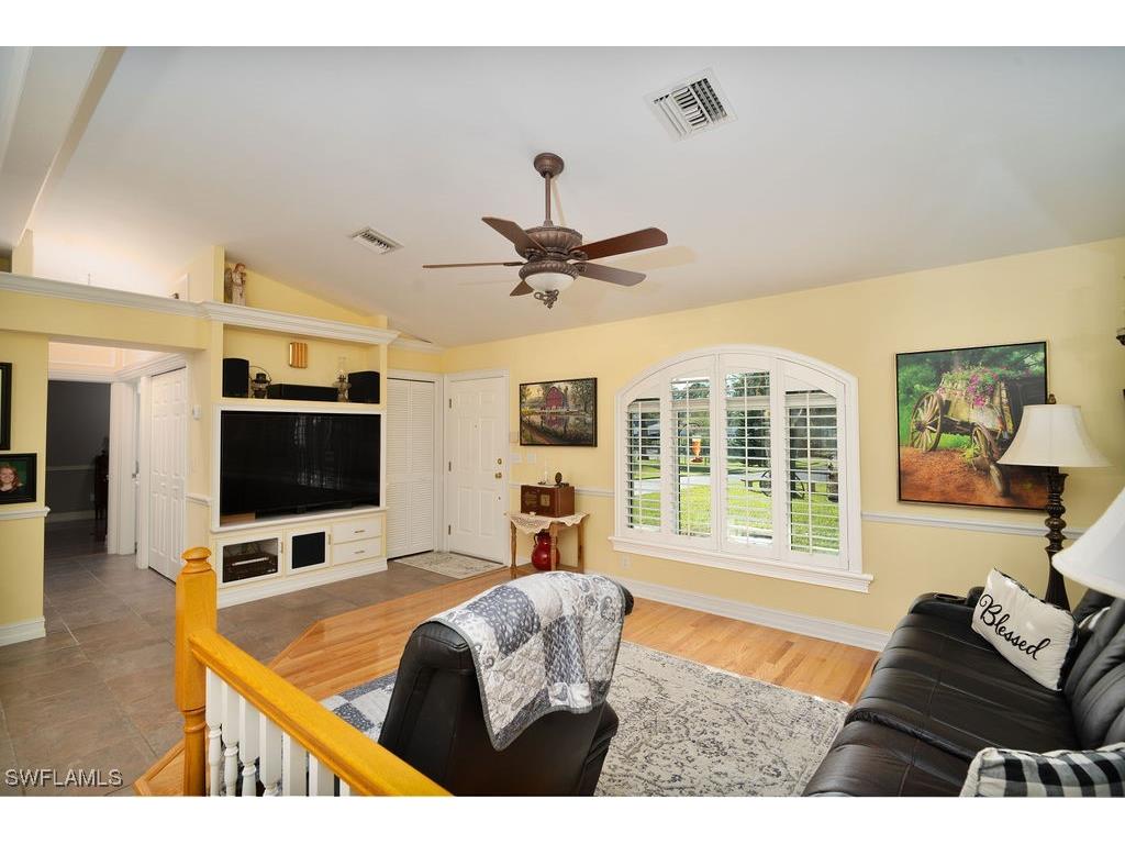 2421 22nd Avenue NE Naples FL 34120 225067789 image7