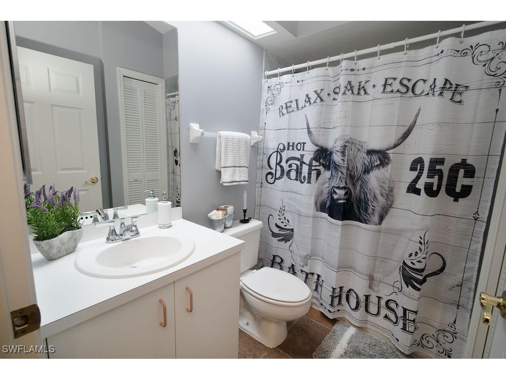 2421 22nd Avenue NE Naples FL 34120 225067789 image8