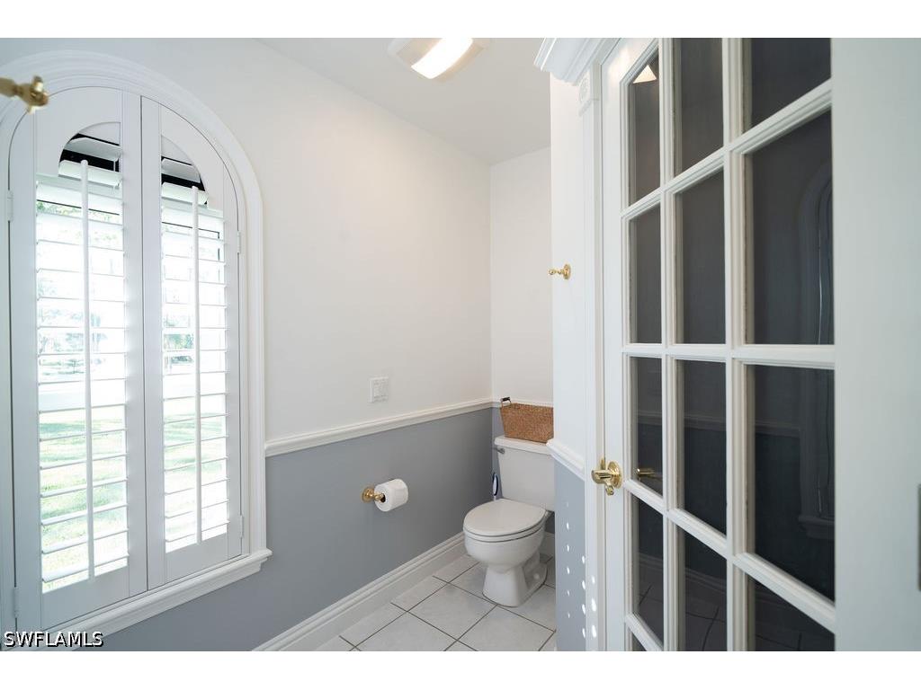 2421 22nd Avenue NE Naples FL 34120 226021352 image13