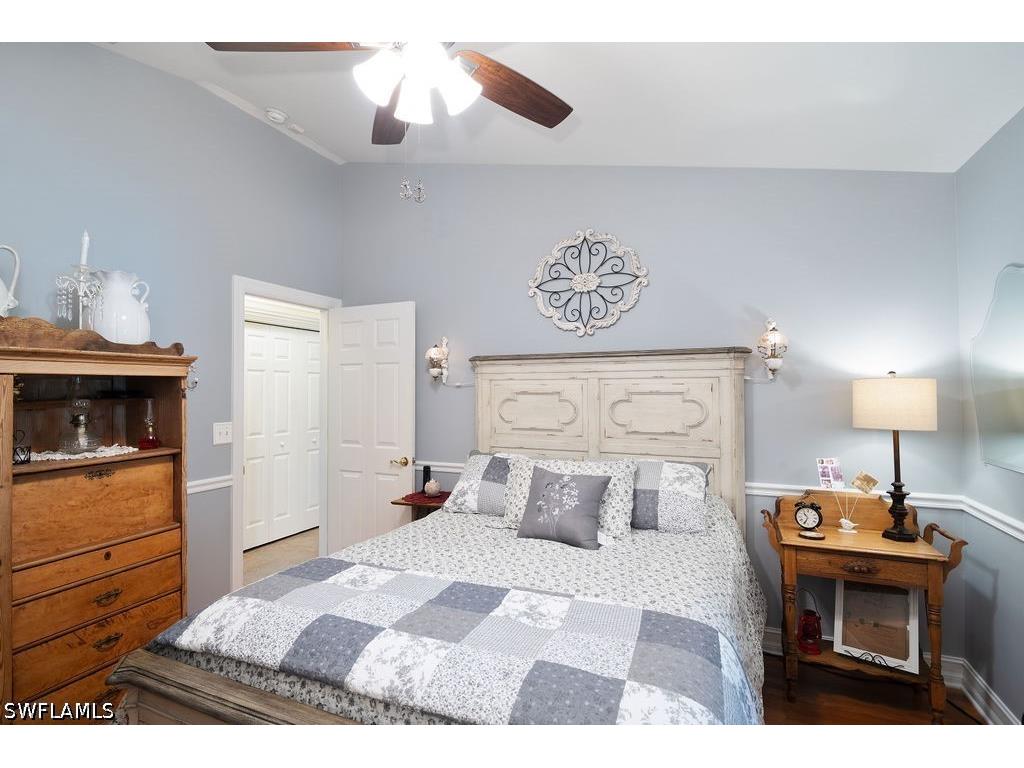2421 22nd Avenue NE Naples FL 34120 226021352 image16