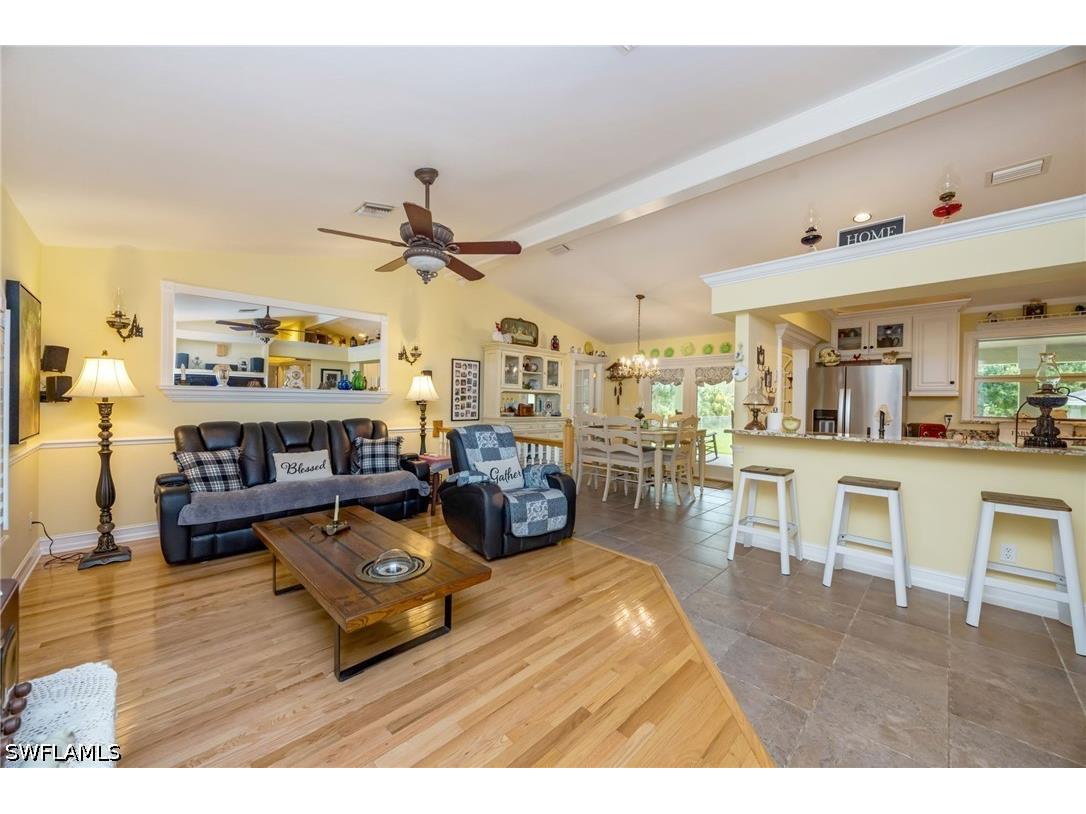 2421 22nd Avenue NE Naples FL 34120 226021352 image4