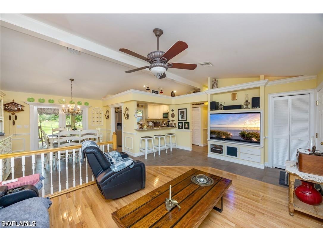 2421 22nd Avenue NE Naples FL 34120 226021352 image5
