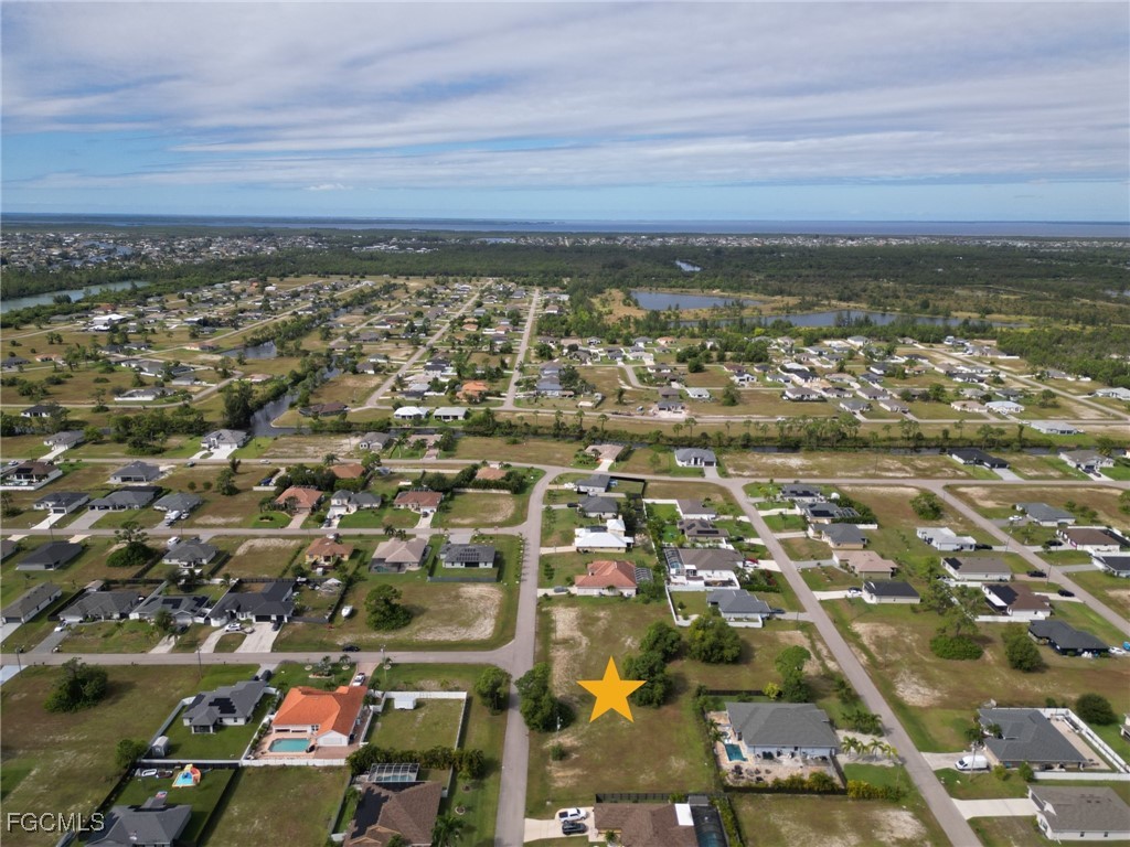 2421 NW 27th Terrace Cape Coral FL 33993 2025015570 image9