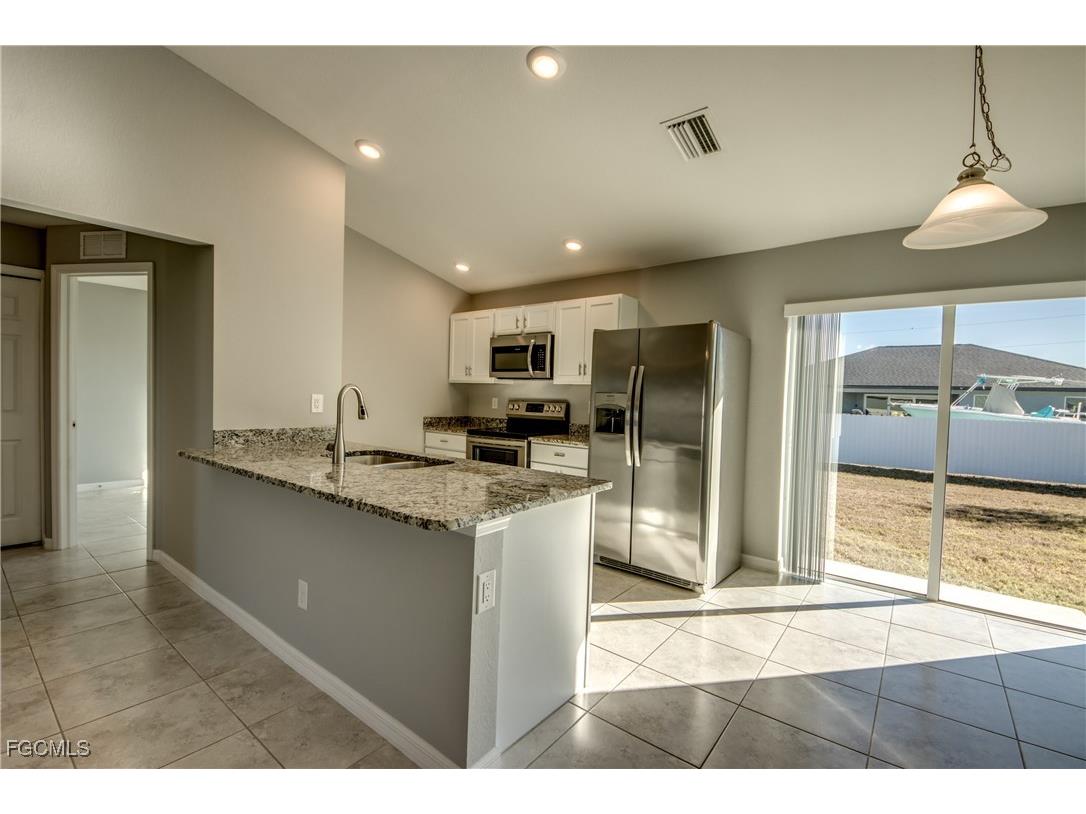 2421 NW 7th Place Cape Coral FL 33993 2026004956 image17