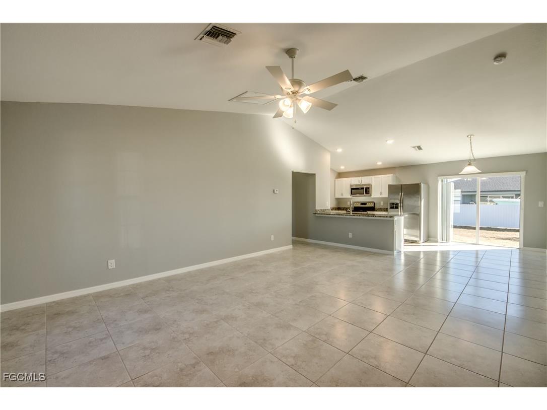 2421 NW 7th Place Cape Coral FL 33993 2026004956 image3