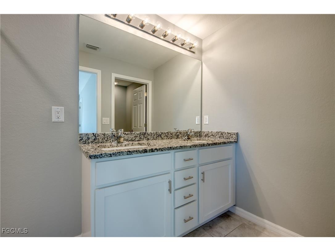 2421 NW 7th Place Cape Coral FL 33993 2026004956 image30