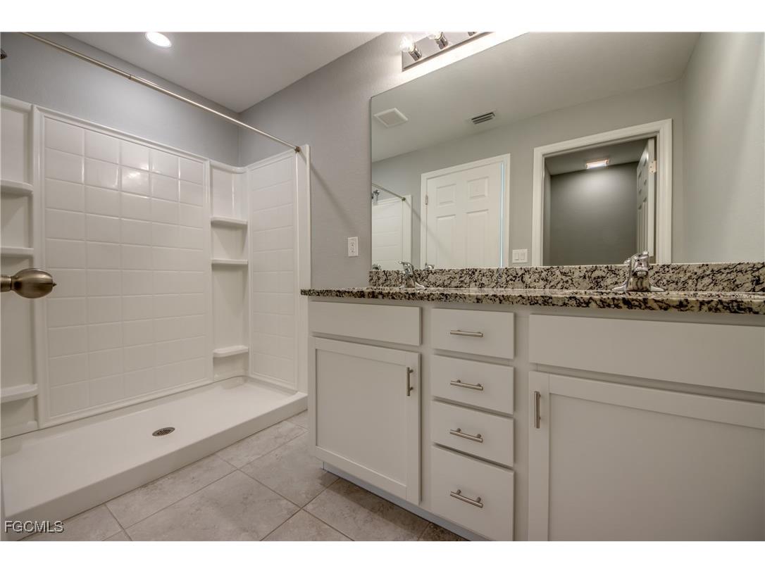 2421 NW 7th Place Cape Coral FL 33993 2026004956 image32