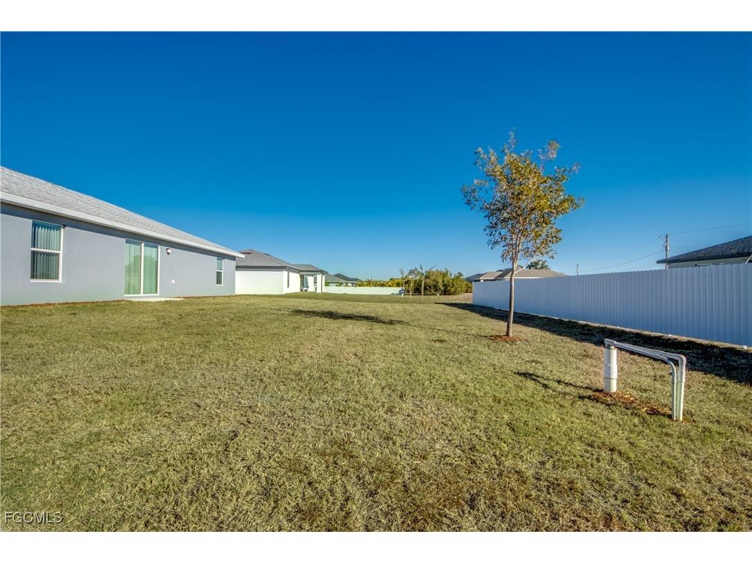 2421 NW 7th Place Cape Coral FL 33993 2026004956 image44