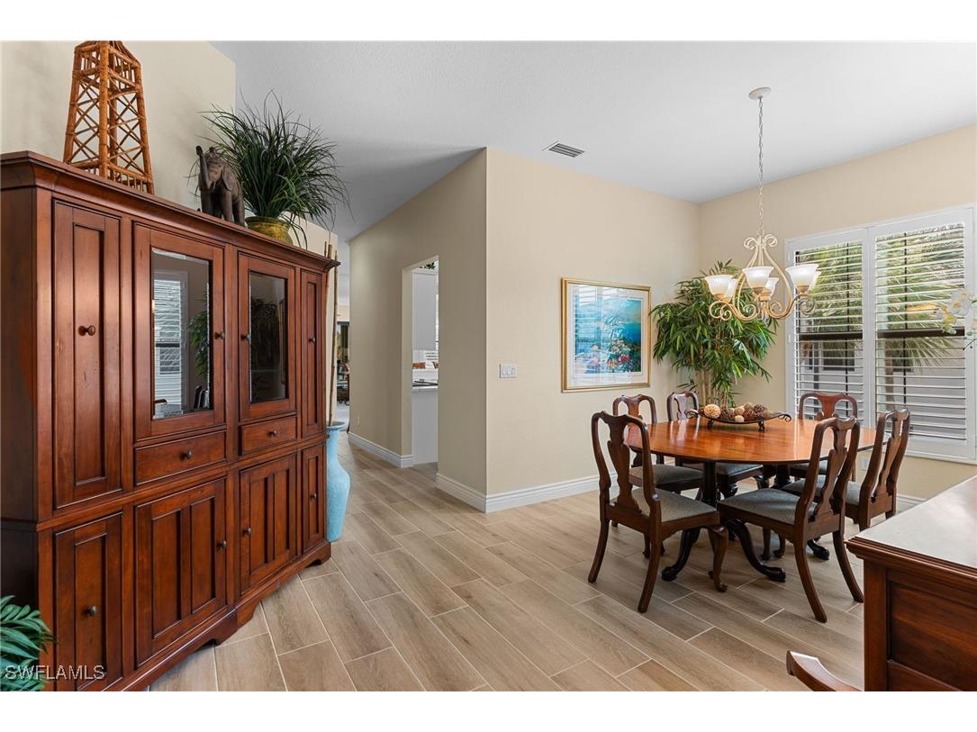 2421 Ravenna Boulevard #202 Naples FL 34109 225082861 image26