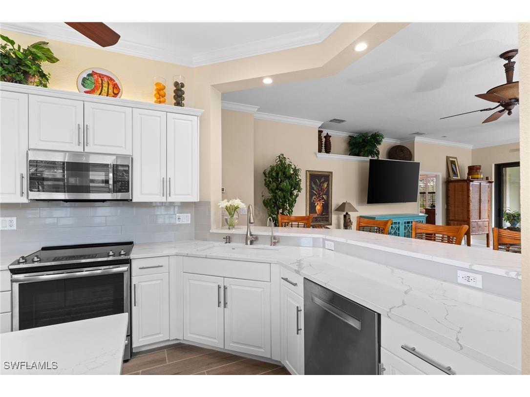 2421 Ravenna Boulevard #202 Naples FL 34109 225082861 image5