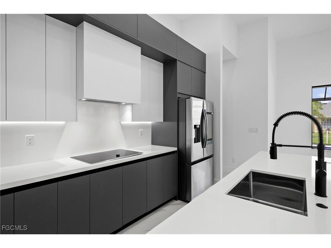 2422 Nelson Road N Cape Coral FL 33993 2025025267 image17