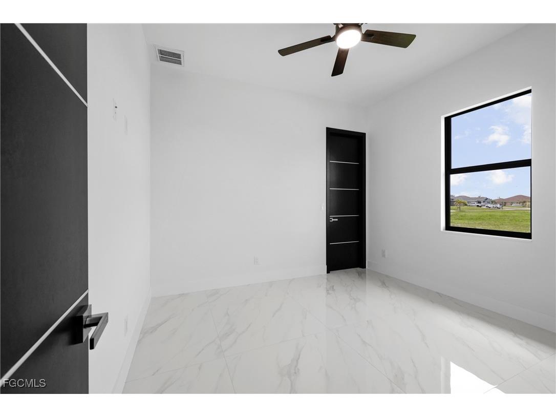 2422 Nelson Road N Cape Coral FL 33993 2025025267 image32