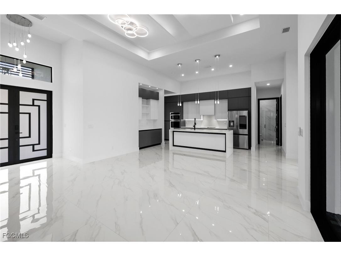 2422 Nelson Road N Cape Coral FL 33993 2025025267 image8