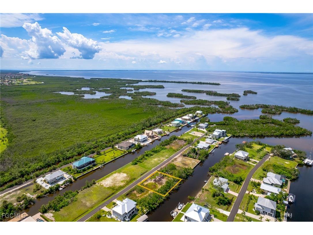 24220 Blackbeard Boulevard Punta Gorda FL 33955 2025020709 image9