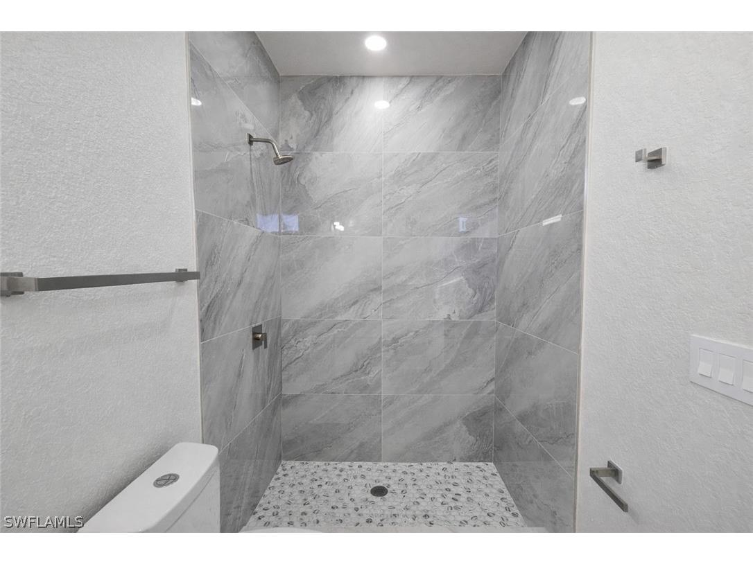 2423 Milton Avenue S Lehigh Acres FL 33973 226008770 image18
