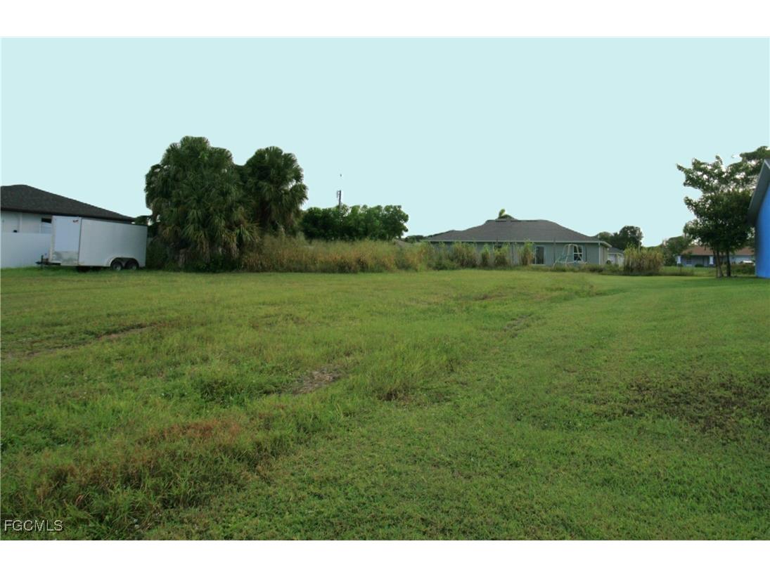 2423 NE 23rd Avenue Cape Coral FL 33909 2025014437 image5