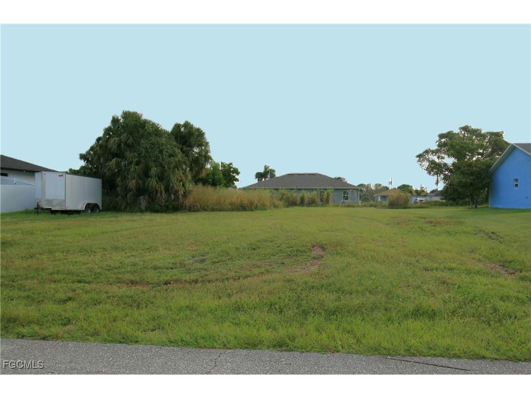 2423 NE 23rd Avenue Cape Coral FL 33909 2025014437 image6