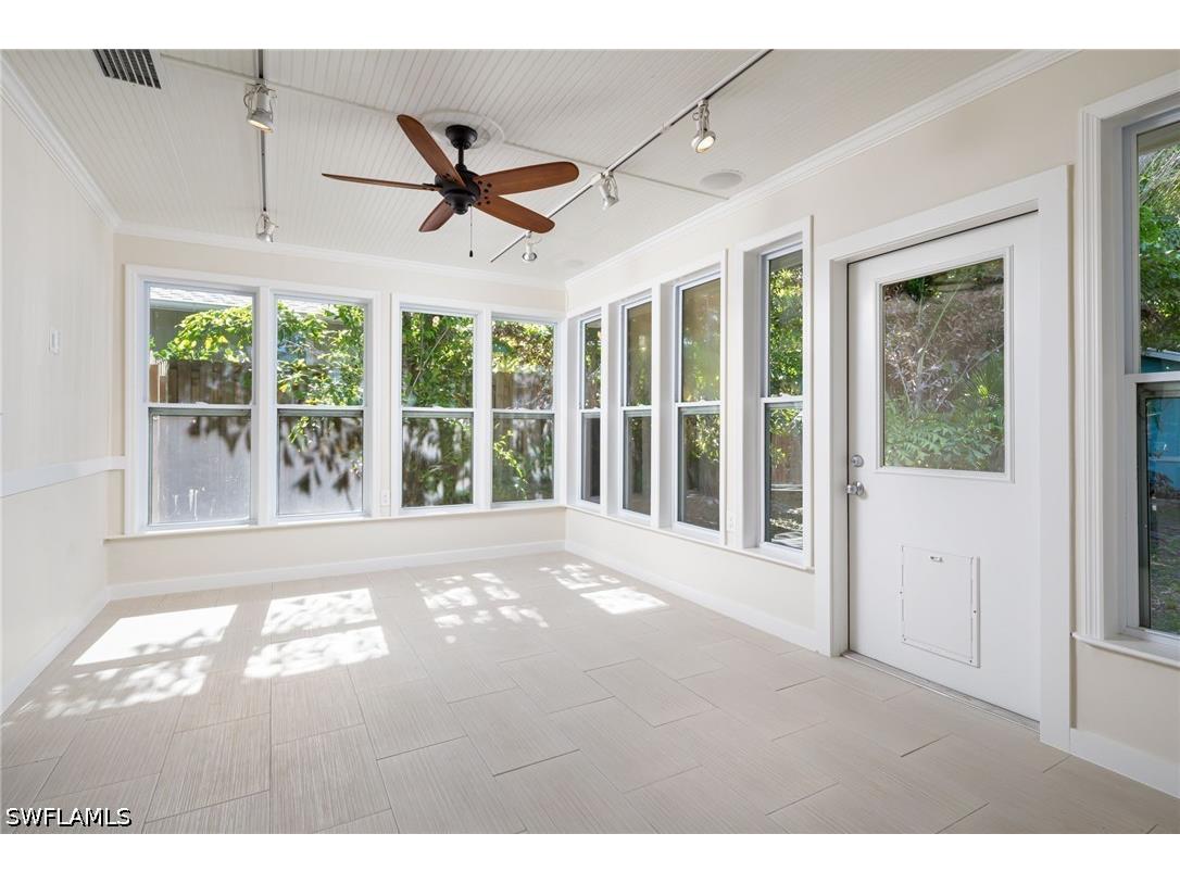 2424 Harbor Road Naples FL 34104 226018286 image10
