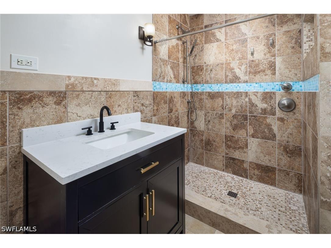 2424 Harbor Road Naples FL 34104 226018286 image14
