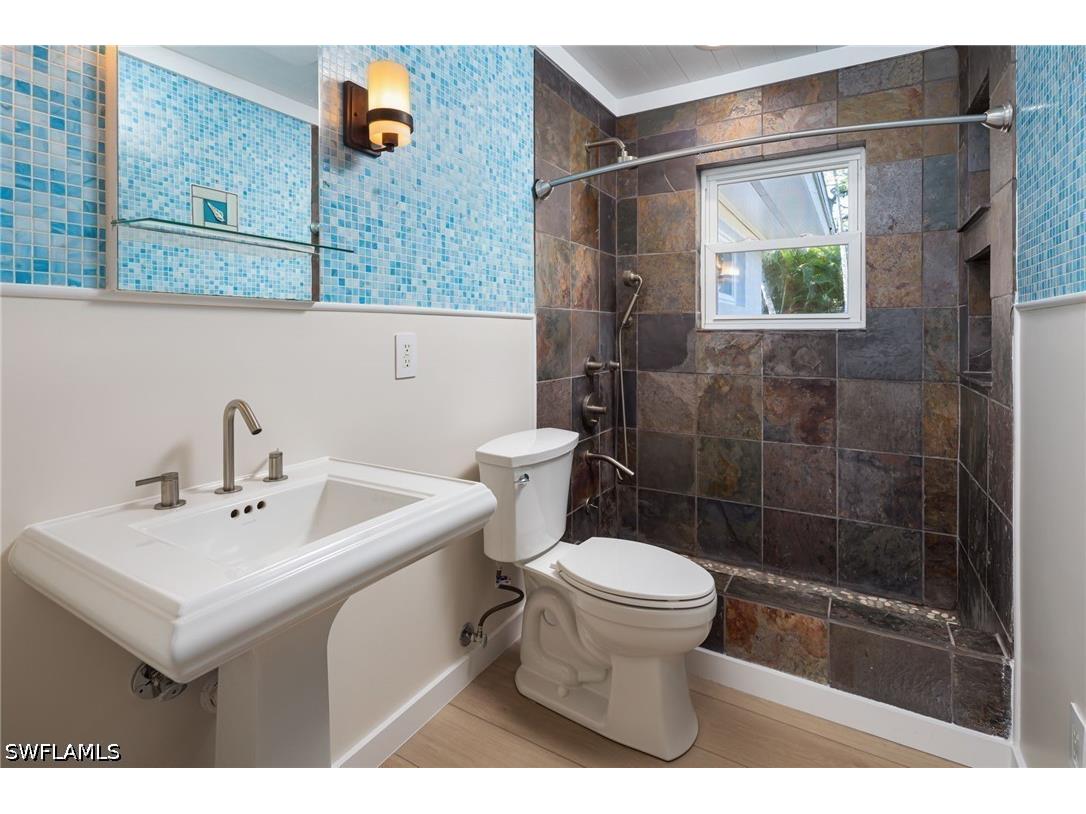 2424 Harbor Road Naples FL 34104 226018286 image17