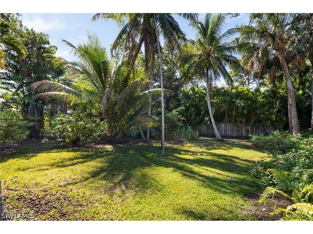 2424 Harbor Road Naples FL 34104 226018286 image21