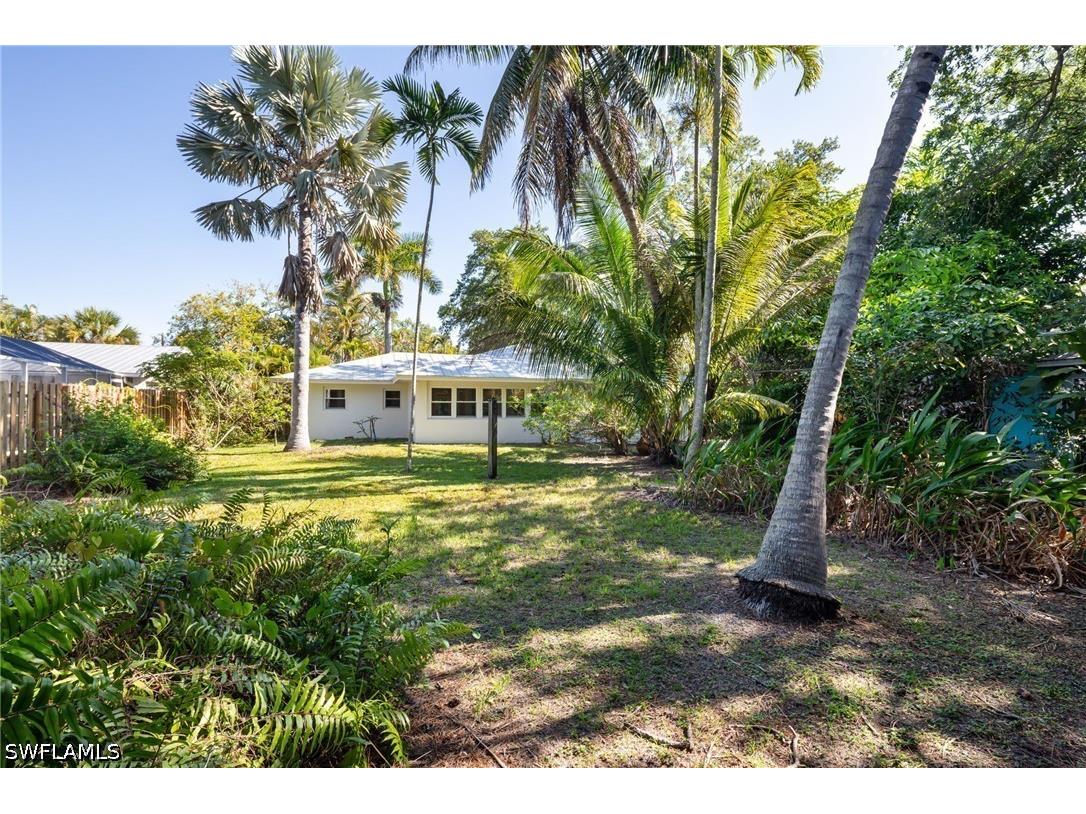 2424 Harbor Road Naples FL 34104 226018286 image23