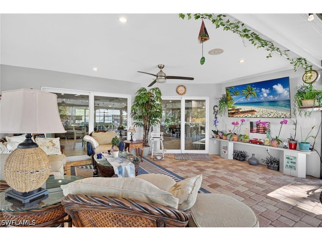 2424 Longboat Drive Naples FL 34104 226012852 image18